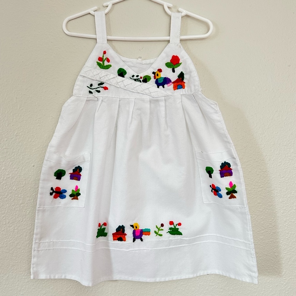 Vestido típico de niña 2-3 años